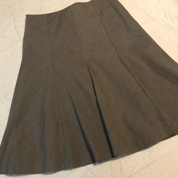 Banana Republic Dresses & Skirts - Banana Republic Flare / A Line Skirt Grey Tan